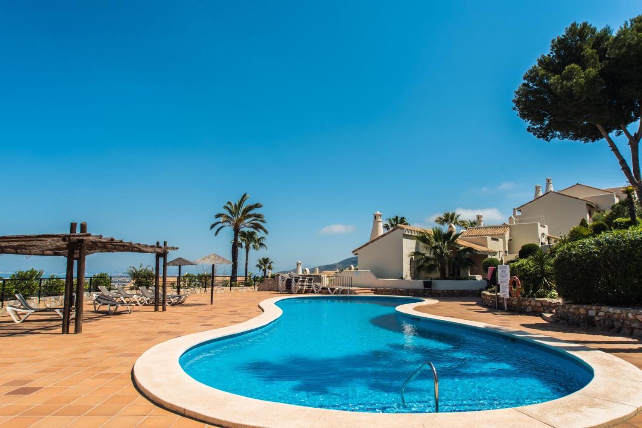 Luxurioese Und Grossraeumige Villa Mit Community Pool, Sicht Auf Das Mittelmeer Sowie Dem Mar Menor, La Manga Club Atamaría Eksteriør billede