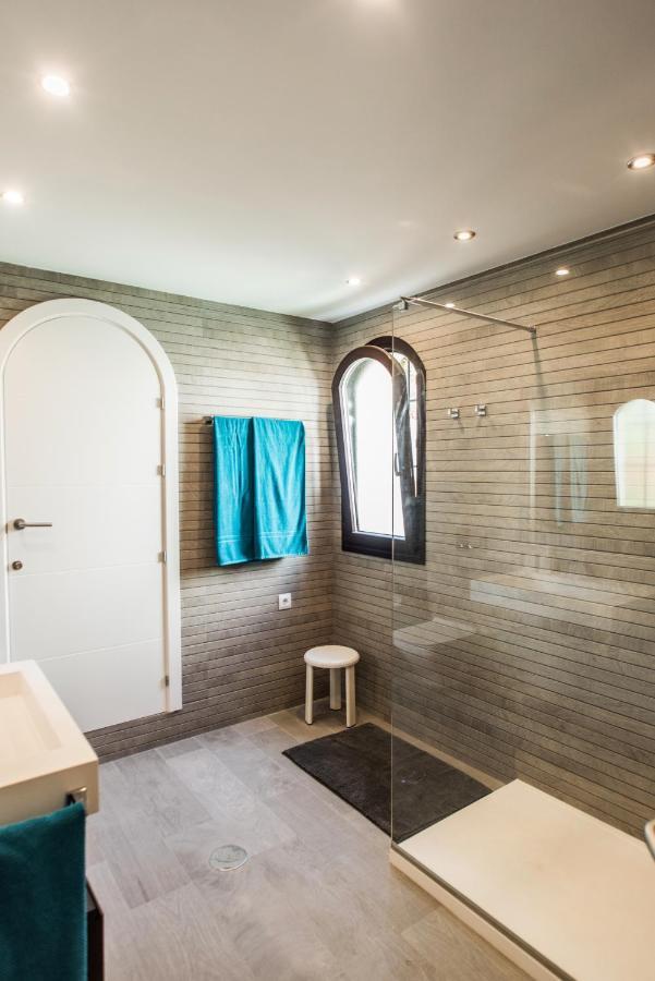 Luxurioese Und Grossraeumige Villa Mit Community Pool, Sicht Auf Das Mittelmeer Sowie Dem Mar Menor, La Manga Club Atamaría Eksteriør billede