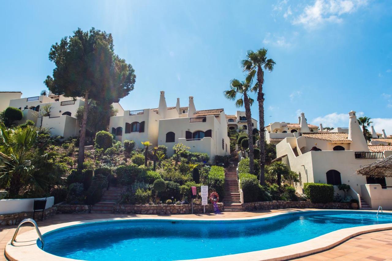 Luxurioese Und Grossraeumige Villa Mit Community Pool, Sicht Auf Das Mittelmeer Sowie Dem Mar Menor, La Manga Club Atamaría Eksteriør billede